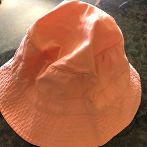 Apricot sun hat for baby